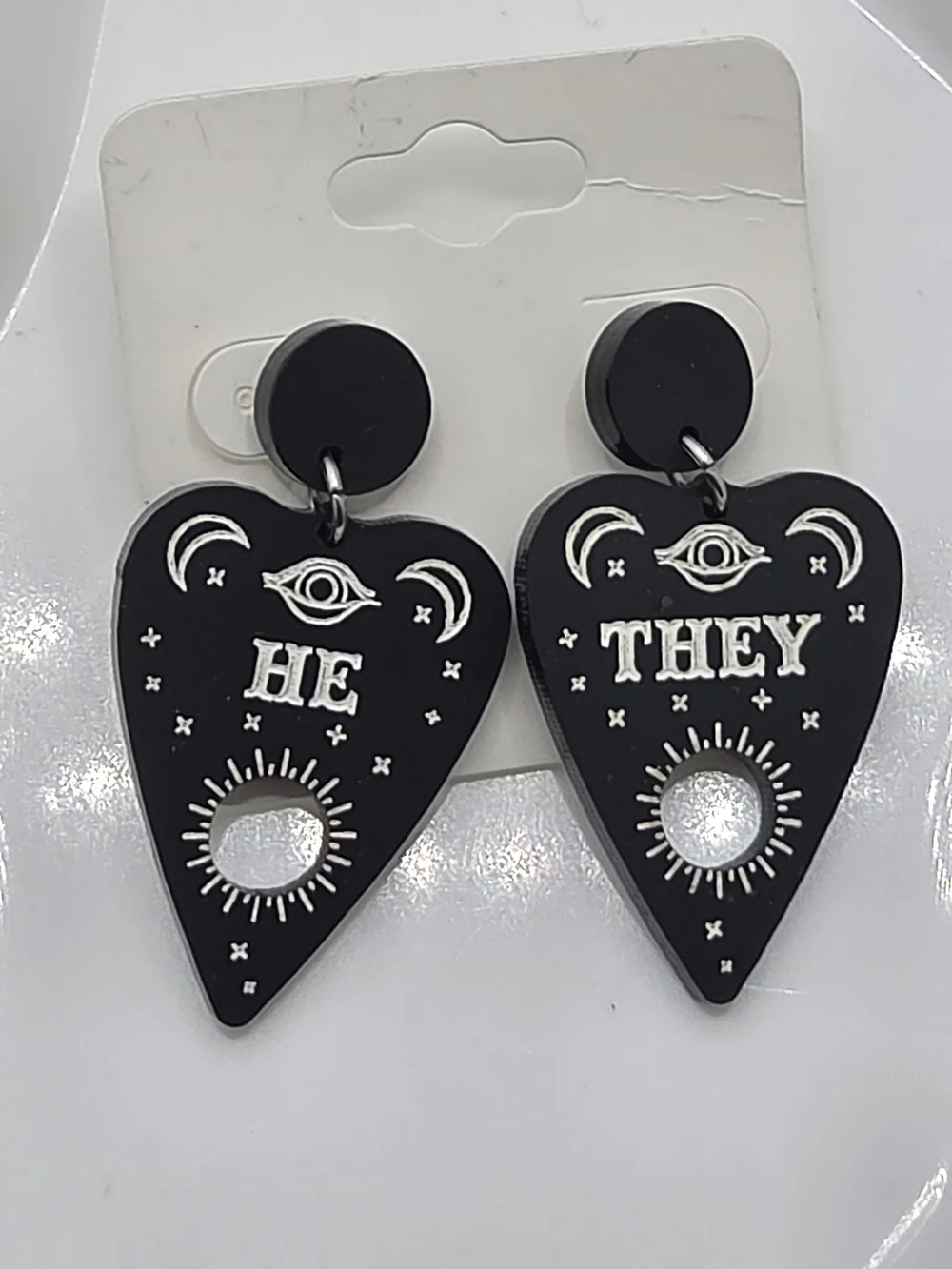 🔮✨ Black Planchette Pronoun Dangle Earrings 